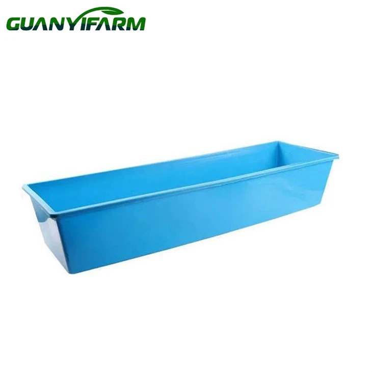 Plastic Horse Feeding Manger